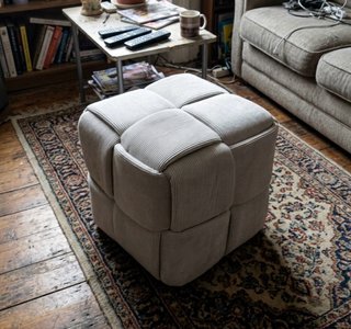 Pouf design moderno