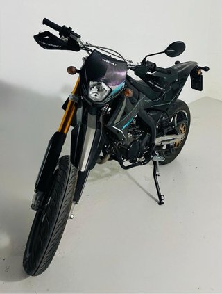 RIEJU MRT PRO Supermotard Negra y Dorada