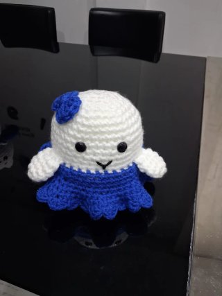 Peluche gato blanco y azul