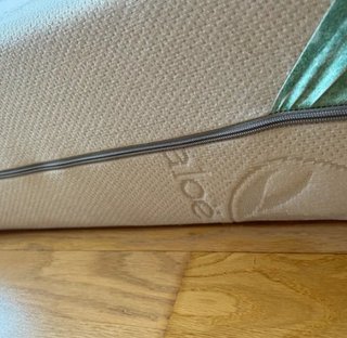 Colchón y Almohada Visco Aloe