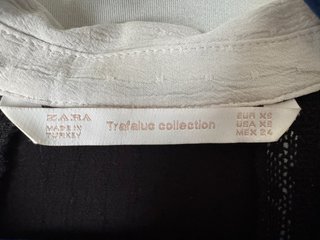 Blusa Zara Negra Cuello Blanco Vintage
