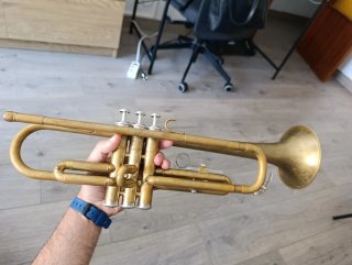 Trompeta Yamaha YTR 1335 made in Japan