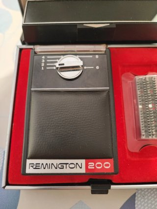 Rasoio Elettrico Vintage Remington 200