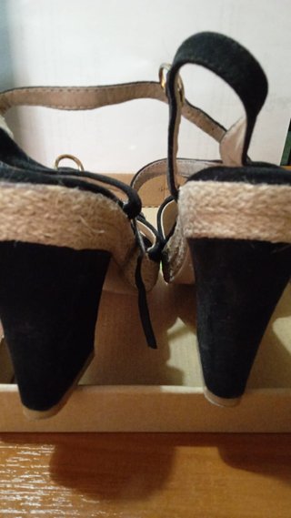 Sandalias plataforma negras con pedrería