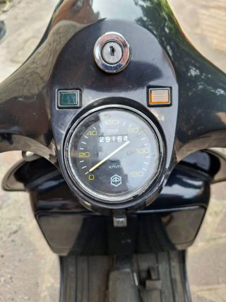 Piaggio Vespa Px125 E
