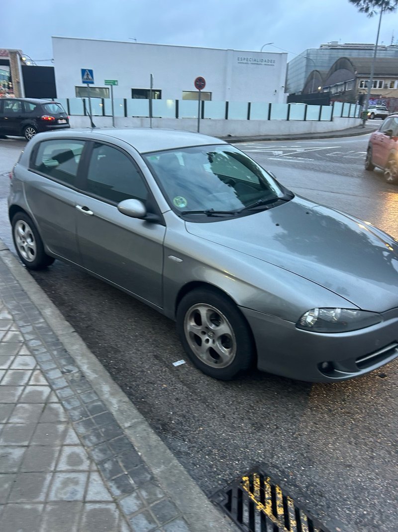 Alfa Romeo 147 2007 - foto 1