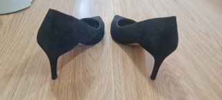 Zapatos de tacón negros