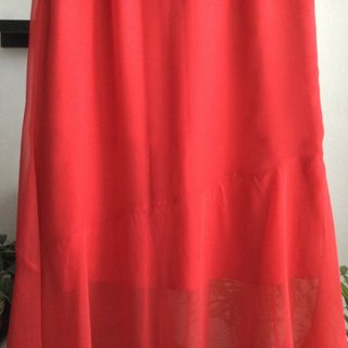 Falda larga roja
