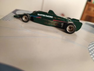 Modellino Auto Lotus 1980 Martini no scatola.