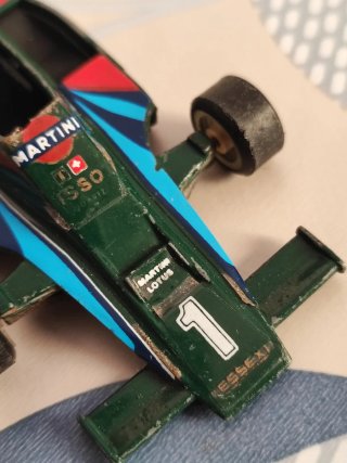 Modellino Auto Lotus 1980 Martini no scatola.