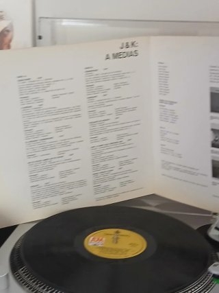 J&K: A Medias Vinilo LP