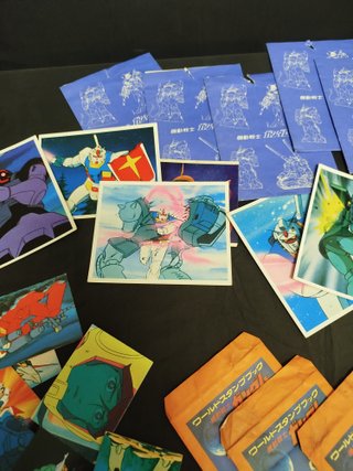 Lote de antiguos cromos y sobres Gundam japoneses