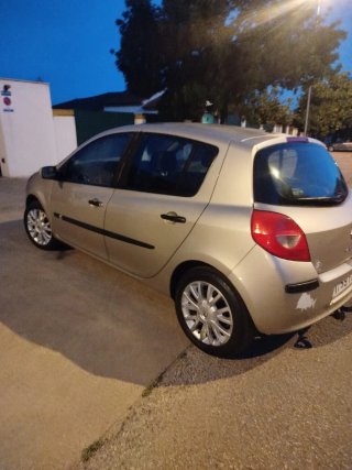 Renault Clio 2007  EL PRECIO TRANSFERIDO