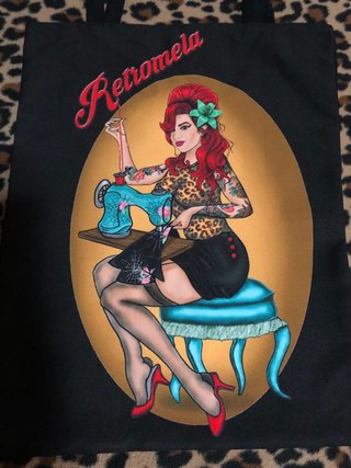 Bolso Tela Retromela Pin-up