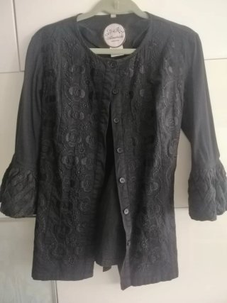 Chaqueta bordada mujer
