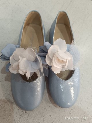 Zapatos niña azul con flores una única puesta n 33