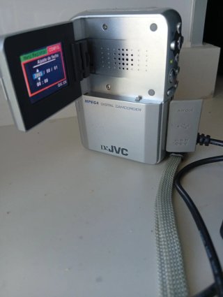 Cámara de video JVC Plata
