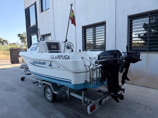 Embarcación QuickSilver 450 Semicabinada