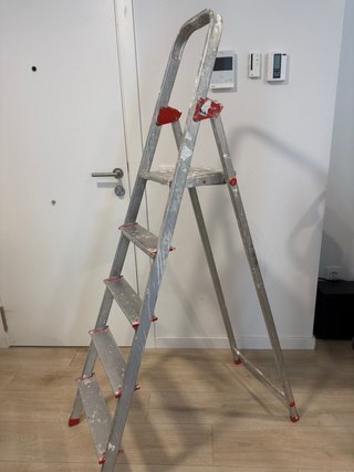 Escalera plegable aluminio