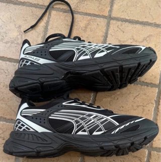 Scarpe Puma nuove nero argento