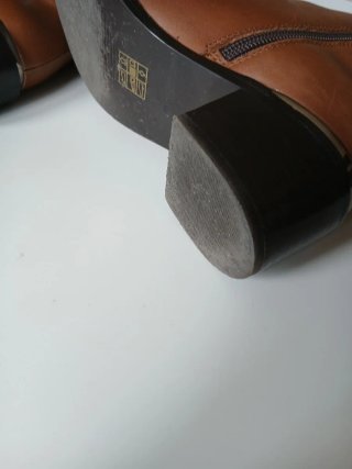 Botines de piel marrones