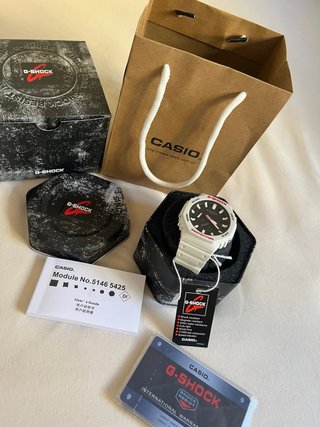Reloj Casio G-Shock GA-2100 Blanco