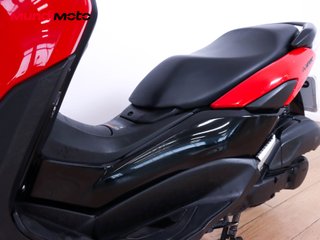 YAMAHA NMAX