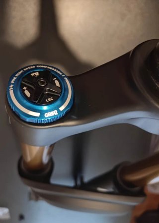 Horquilla Fox 34 29/27.5+ 130mm Grip2