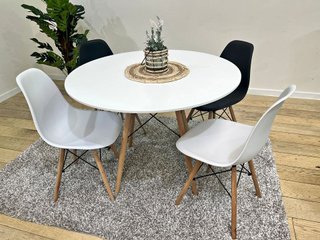 MESA REDONDA DE MADERA + 4 SILLAS NORDICAS