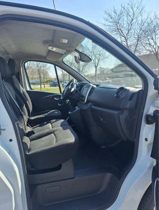 Nissan NV300 2020