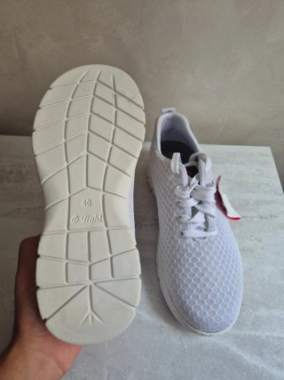Zapatillas  y blanca y gris