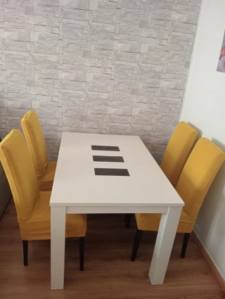 Mesa y 6 Sillas Comedor Marrón