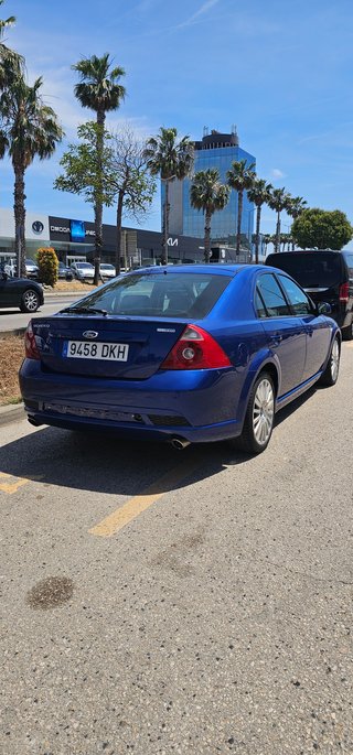 Ford Mondeo ST220 V6