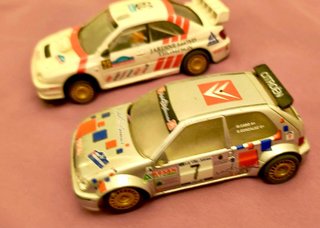 Coches de metal antiguos -  Cada uno 15 euros