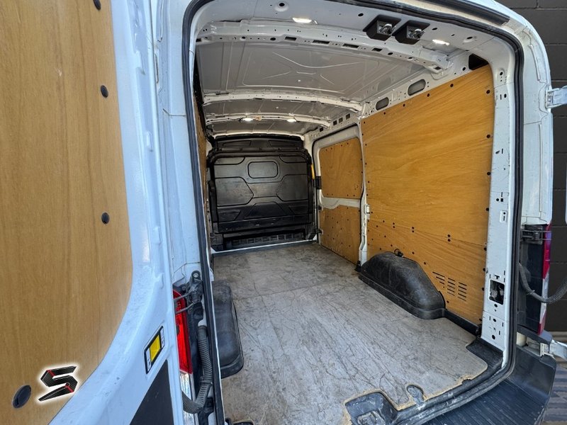 Ford Transit 2018, foto 11
