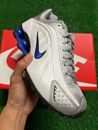Nike Shox R4 (GS) Blanco Metálico 38.5
