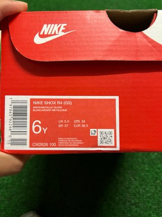 Nike Shox R4 (GS) Blanco Metálico 38.5