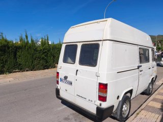 Nissan Trade 1996