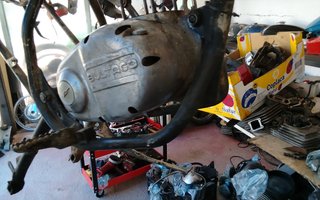 Motor Bultaco Pursang 250cc MK6