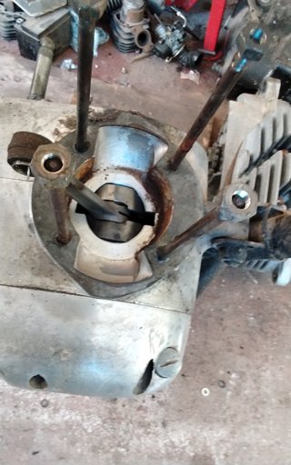 Motor Bultaco Pursang 250cc MK6