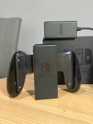 Nintendo Switch V2 + Accesorios