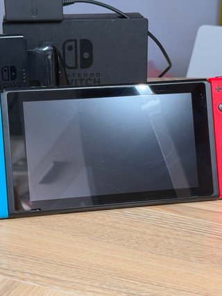 Nintendo Switch V2 + Accesorios