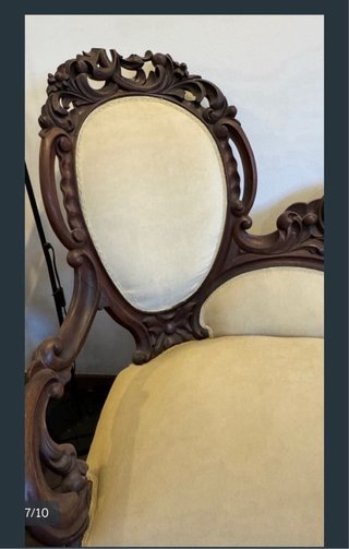 Sofá Victoriano Beige Tapizado