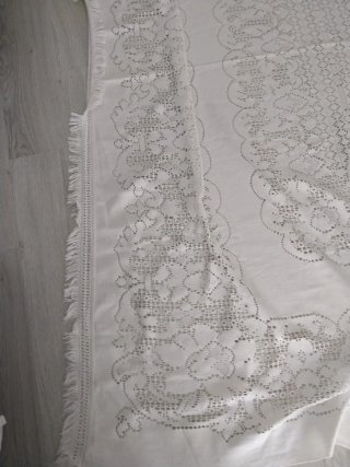 Manta antigua de tela blanca