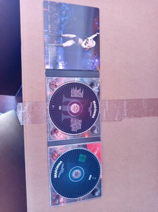 Madonna Sticky & Sweet Tour CD/DVD