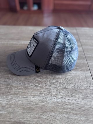 Gorra Trucker Silver Fox