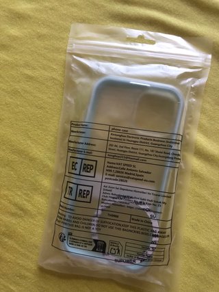 Fundas nuevas sin utilizar para iphone 15