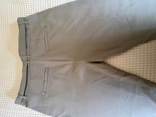 Pantalón Cortefiel beige con cinturón