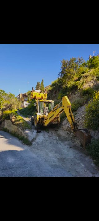 Retroexcavadora mixta Komatsu WB97R
