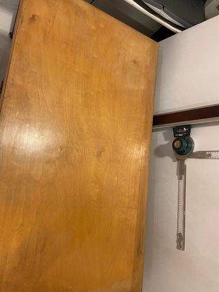 Mesa de escritorio de madera